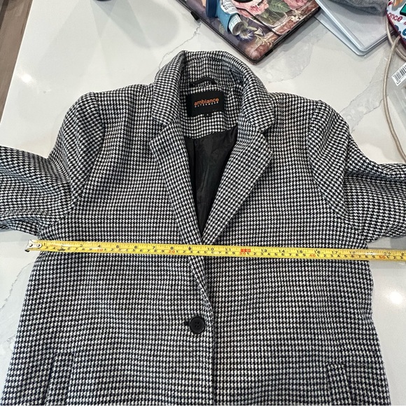 Houndstooth Check Overcoat - Picture 11 of 15